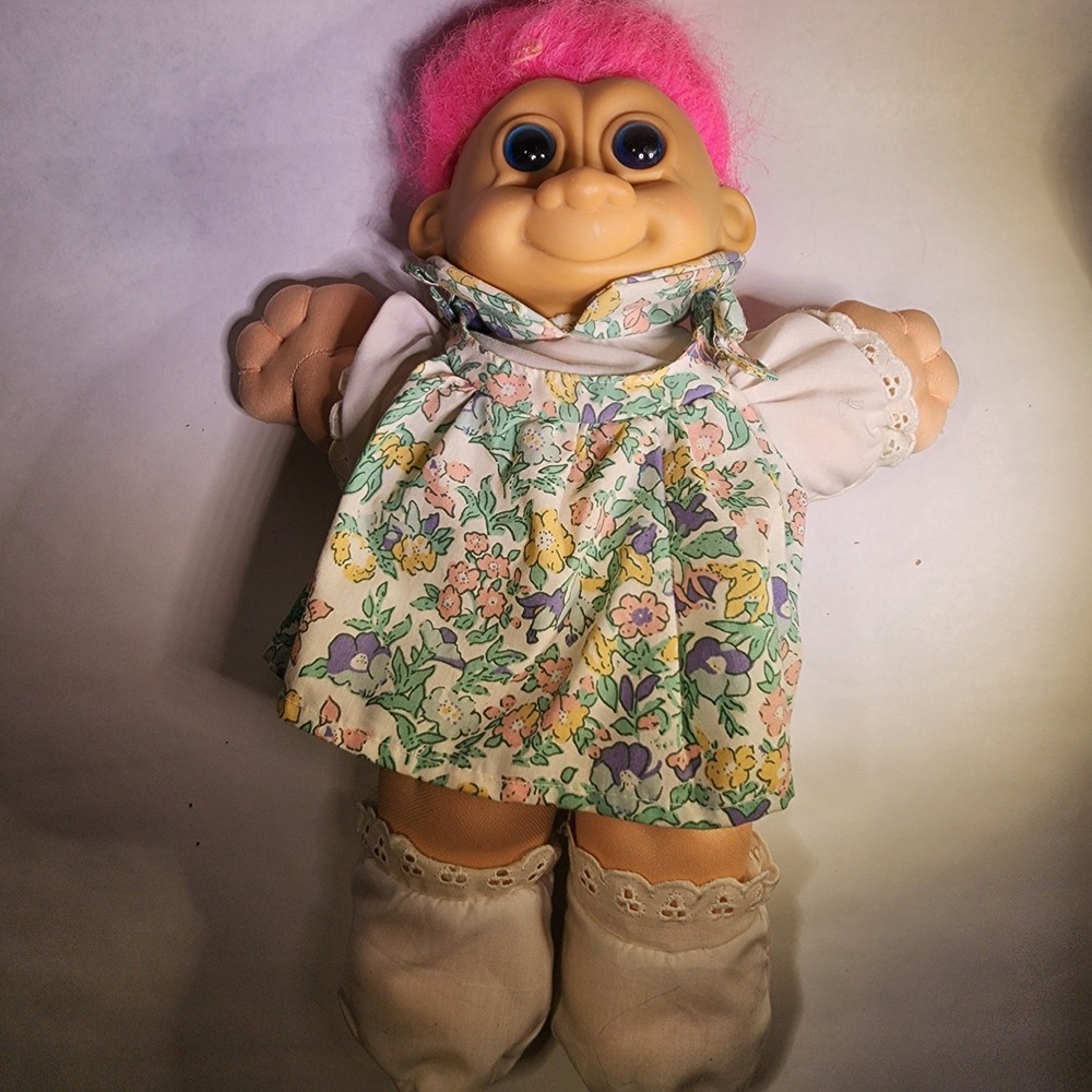 Russ Berrie Troll Plush Floral Dress Pink Hair Soft Body 12" Vintage - Picture 4 of 6